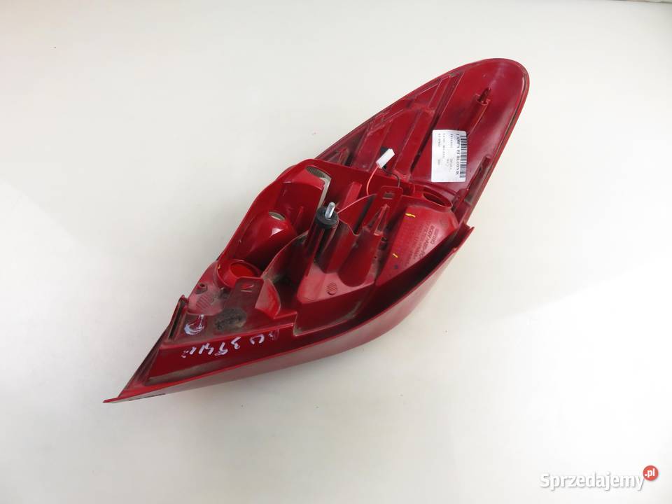 LAMPA PRAWA TYLNA PEUGEOT 207 9686565980