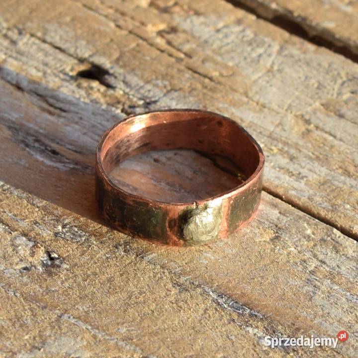 Pierścionek z kutej oksydowanej miedzi 38 Zegarki i Biżuteria Malbork sprzedam