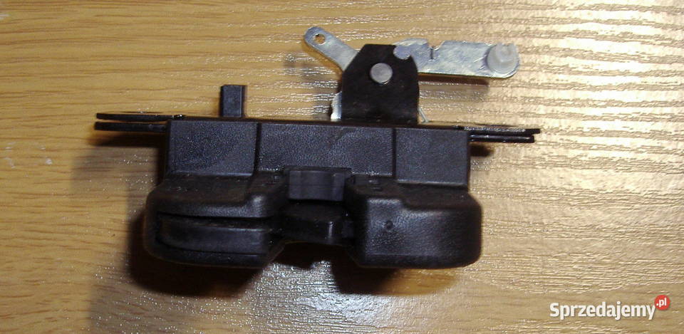 VW CADDY III ZAMEK KLAPY TYŁ 2K5827505 Katowice