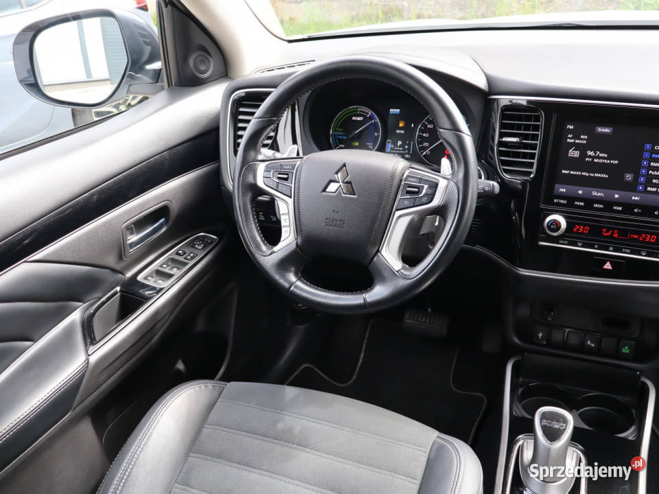 Mitsubishi Outlander 24 PHEV wspomaganie kierownicy śląskie Katowice