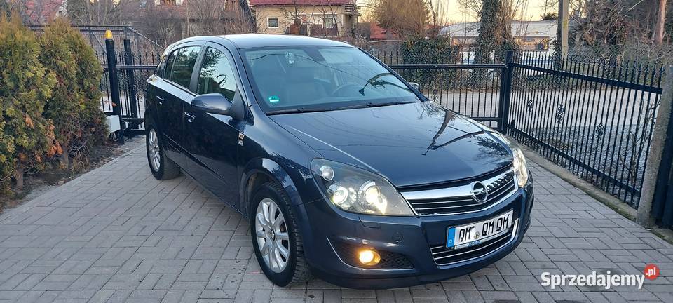 Opel Astra Edition 18 Benzyna 140 Bi Xenon Dzierżoniów