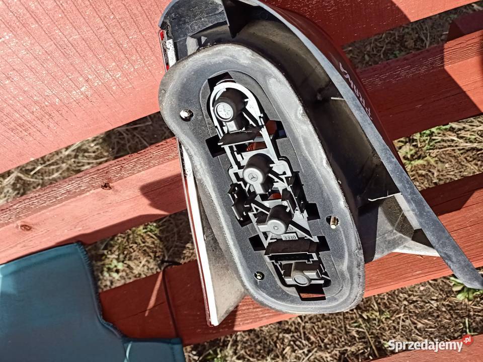 Lampa tylna tył prawa Mercedes A klasa W168 Szczecin