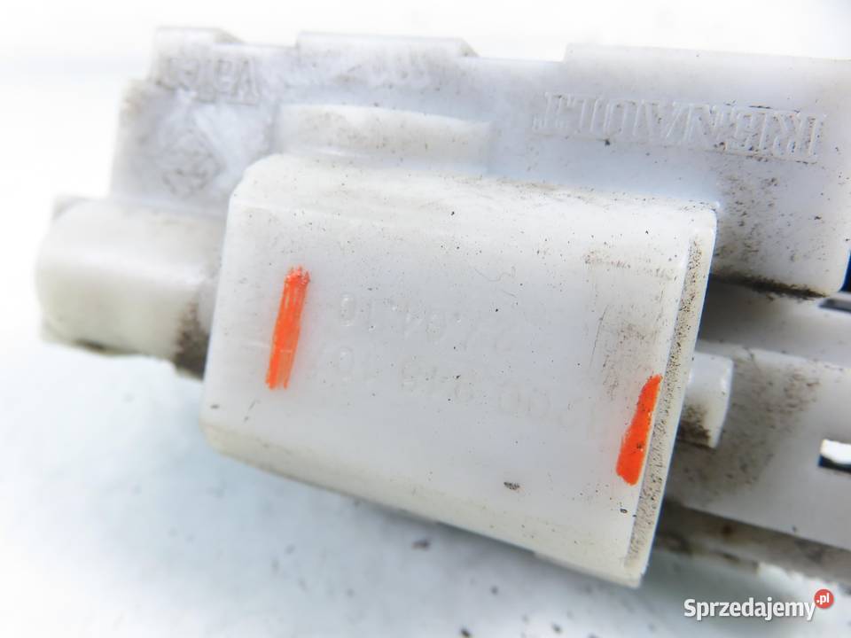 ZAMEK KLAPY RENAULT MODUS 8200948107