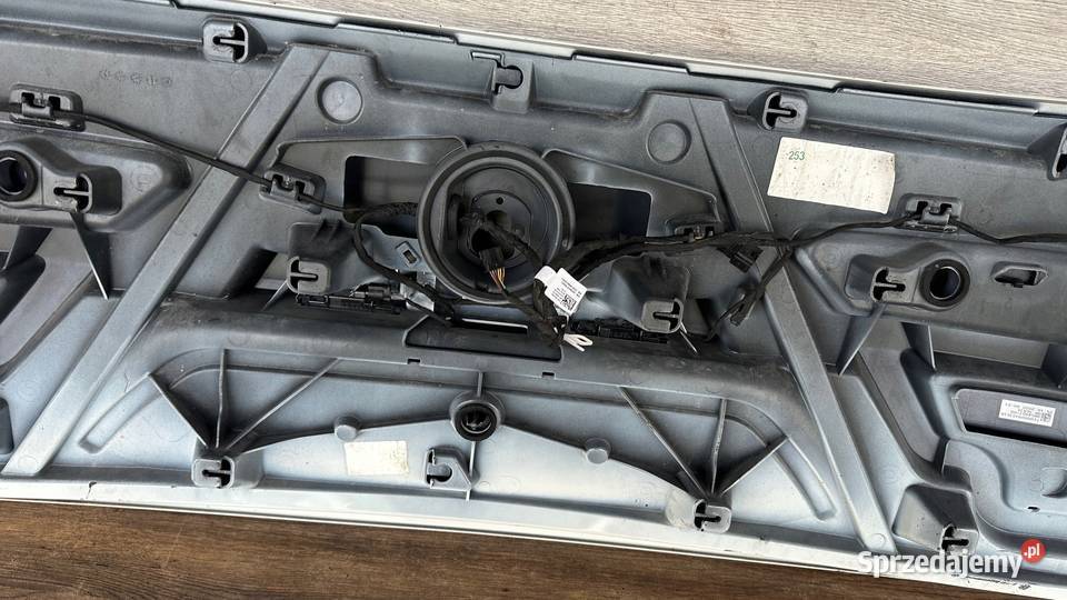 BMW IX i20 BLENDA KLAPA BAGAZNIKA Z LAMPAMI Gorzów Wielkopolski