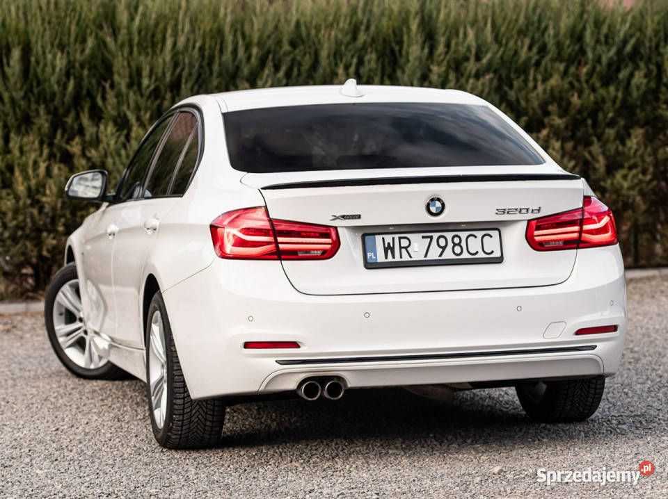 BMW 320 F30F31 2012 światła przeciwmgielne Lipsko