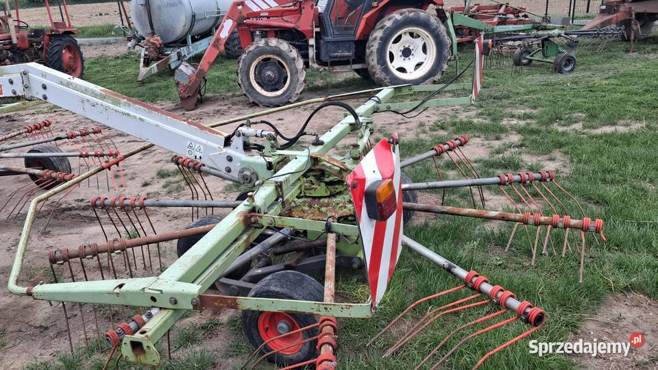 Zgrabiarka CLAAS LINER 650 TWIN Zgrabiarki i przetrząsacze kujawsko-pomorskie Brodnica sprzedam