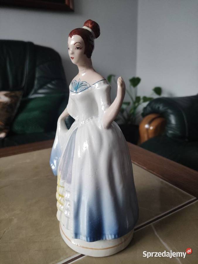 Figurka porcelanowa dama w krynolinie Steatyt Janów Lubelski