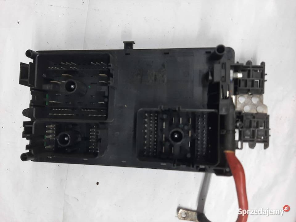Opel Insignia A skrzynka bezpieczników 13275881 sprzedam