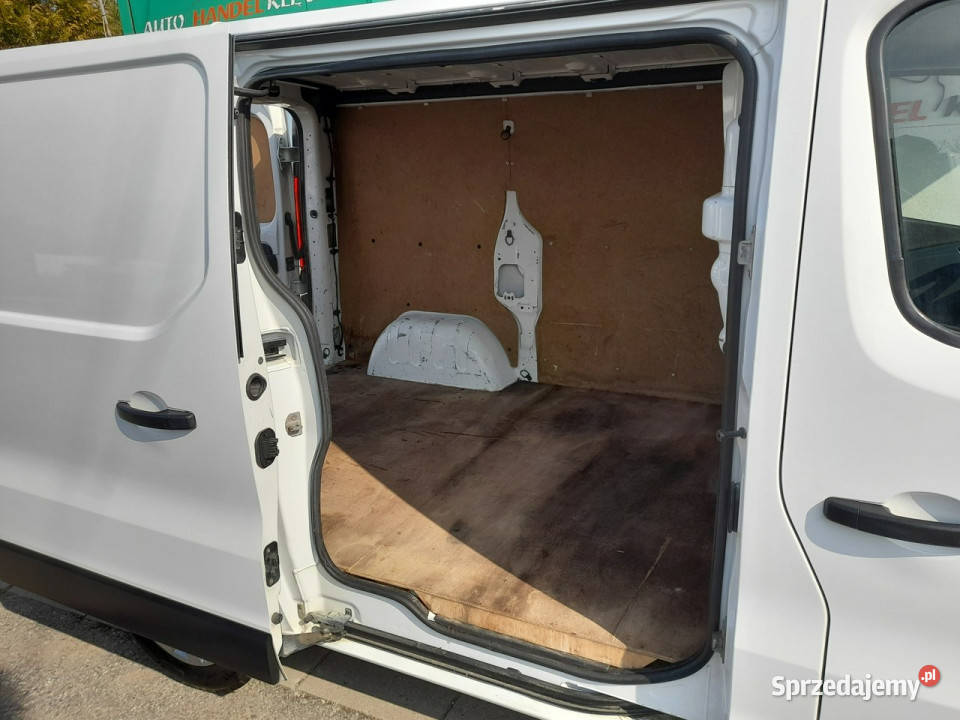 Opel Vivaro Nawigacja czujniki przygotowany do nieuszkodzony Lipiany