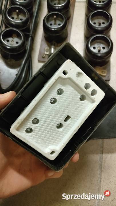 Gniazdko elektryczne bakelit loft czarne PRL Szczecin sprzedam