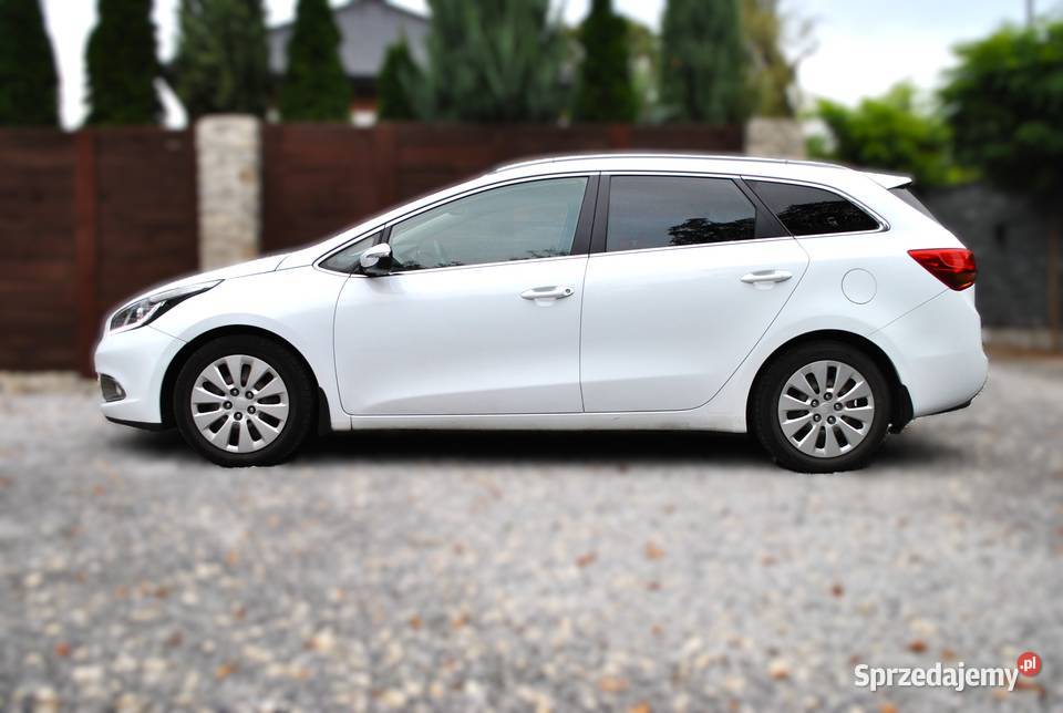 Salon Polska Wersja Wyposażenia L Czujniki elektrochrom. lusterka boczne Cee'd SW sprzedam