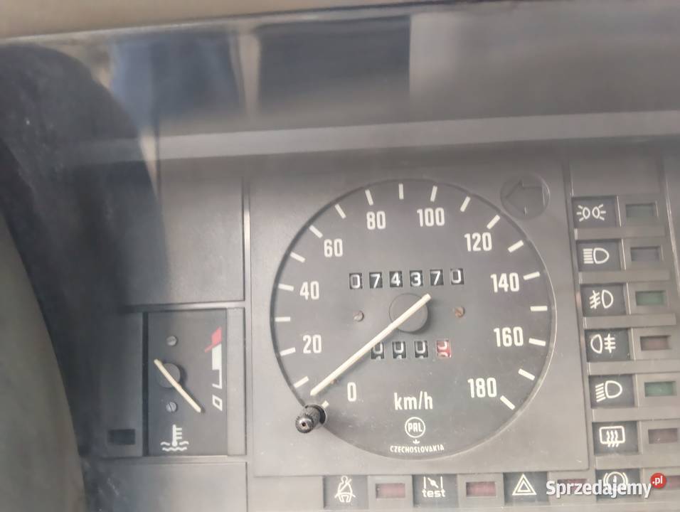 Skoda Favorit 13 benzyna jeździ i hamuje 74370km Gryfów Śląski