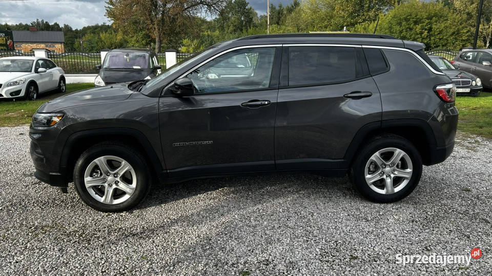 Jeep Compass nowy 9 II 2016 nieuszkodzony Nowe Iganie
