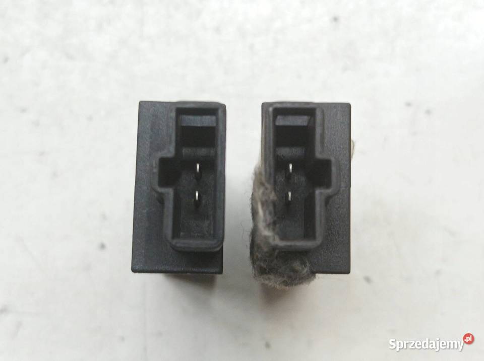 WZMACNIACZ 1K0909141 Skoda Superb II 20082015 Rok produkcji 2011