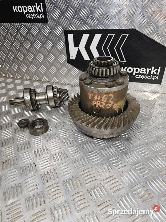 Dyferencjał wałek z atakiem 940 Caterpillar TH62 Gdynia