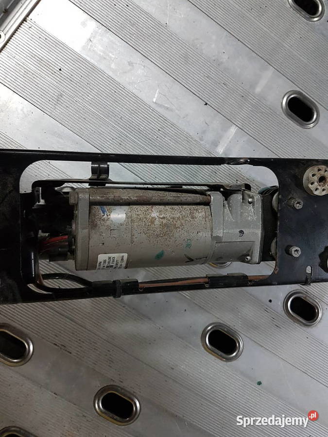 BMW 740D F01 KOMPRESOR ZAWIESZENIA STELAZ Turek