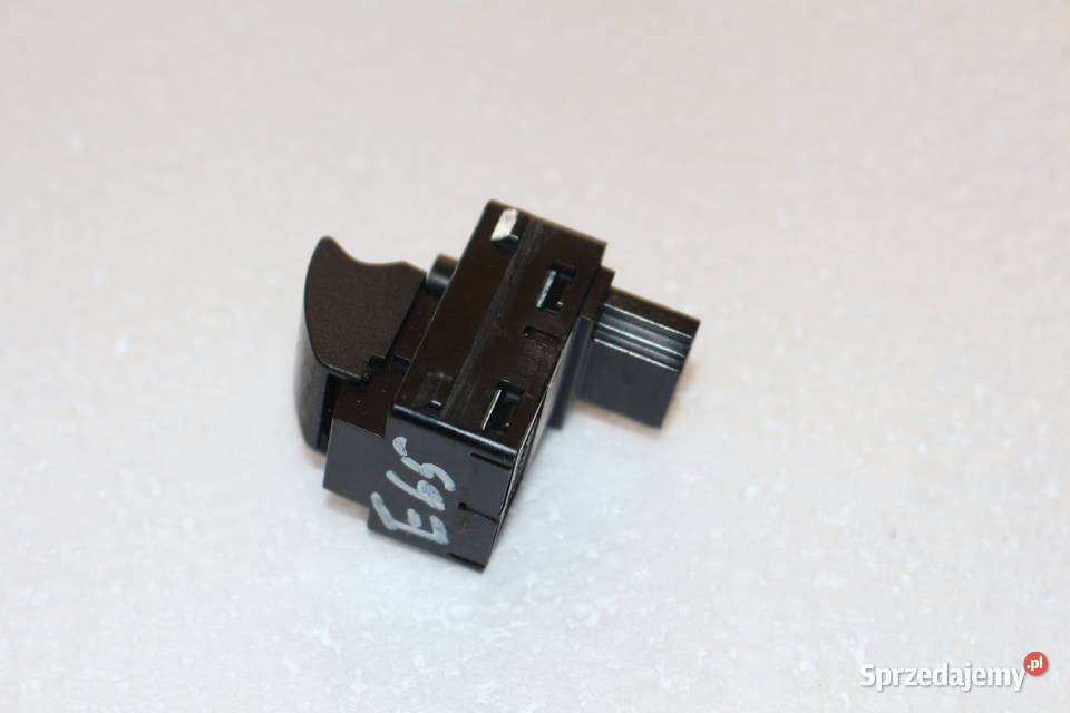 BMW E65 PRZEŁĄCZNIK SZYBY PRAWY PRZÓD 8379597 osobowe Prochowice