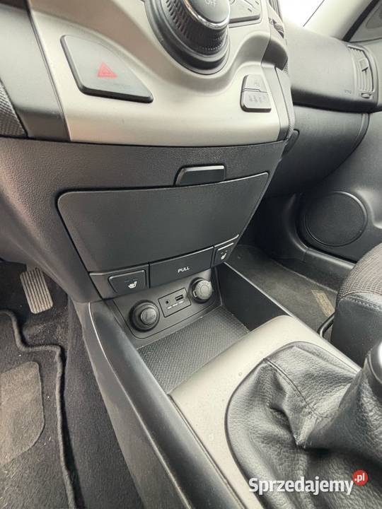 Hyundai i30 bogata wersja mały przebieg podkarpackie Tarnobrzeg