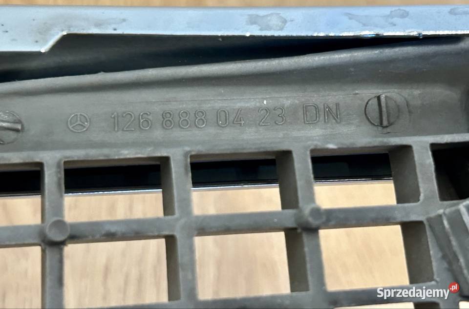 Atrapa chłodnicy grill Mercedes S Klasa W126 osobowe Warszawa