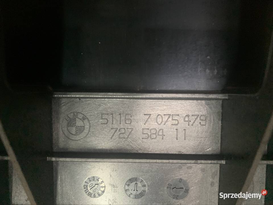 7075479 schowek konsoli bmw e90 e91 e92 e93 Szczecin