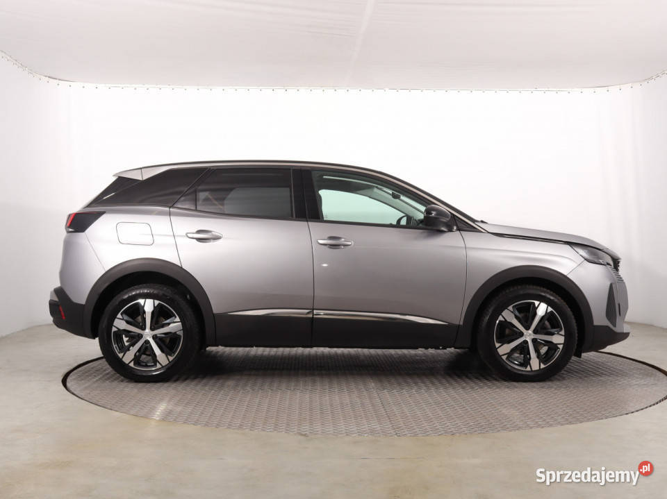 Peugeot 3008 12 PureTech światła LED