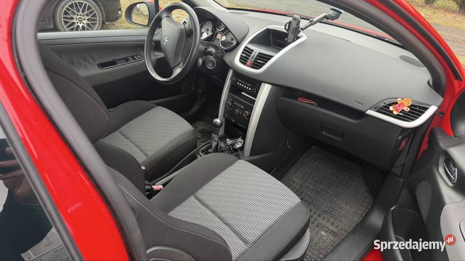 Peugeot 207 14 benzyna bezwypadkowy sprawna Brzyków sprzedam