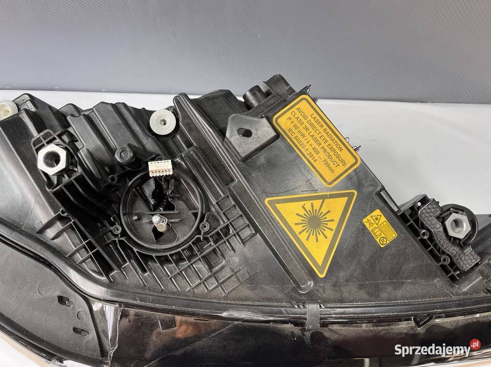 BMW X7 PRAWA LAMPA LASER PRZÓD osobowe Części Ostroróg