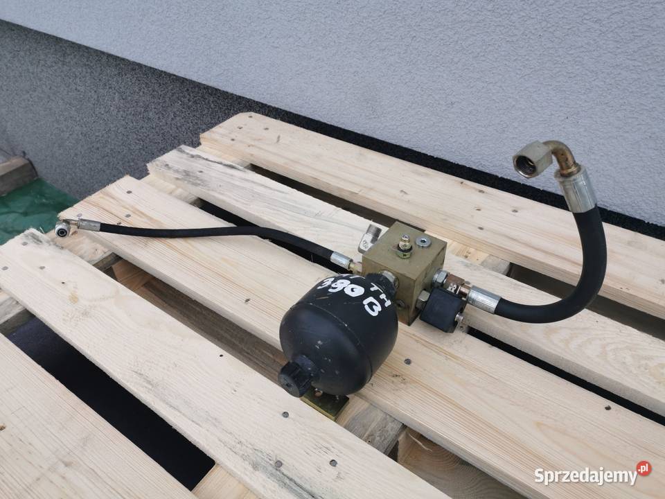 Akumulator hydrauliczny CAT TH 330B Wilkowo