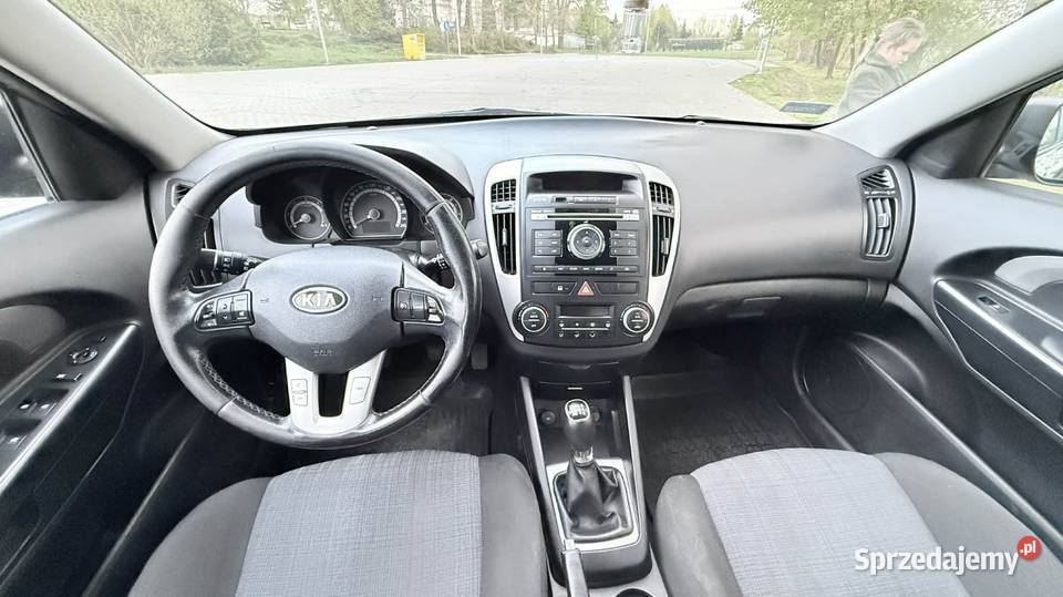 Kia Ceed 2010 16 CRDi 90