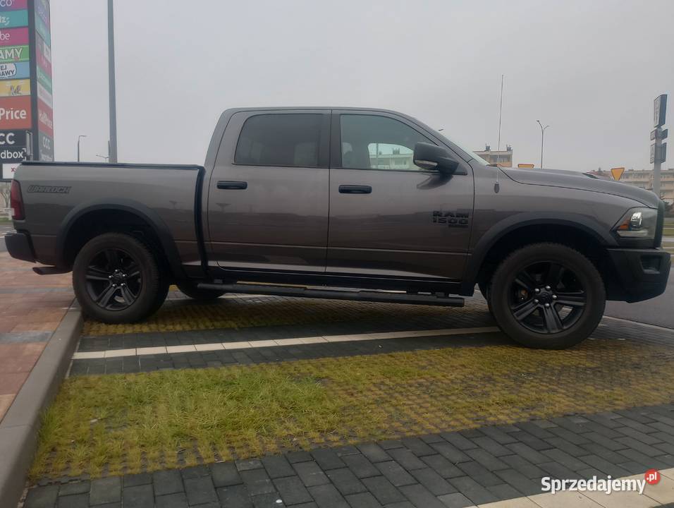 Ram Dodge Ram Warlock 36Pentastar wygląda Super 300KM