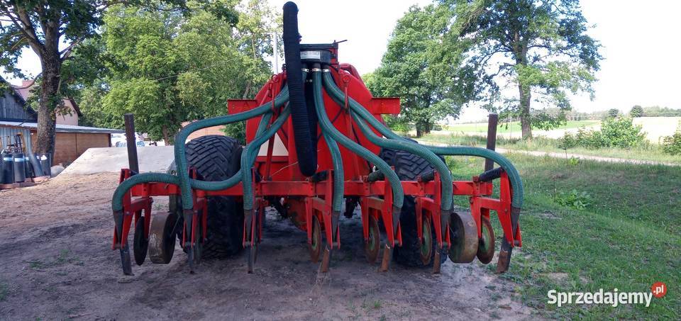 Beczkowóz zalewowy z aplikatorem Szołtany