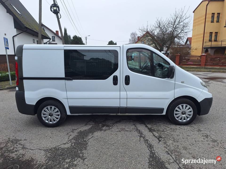 Renault Trafic 2011 20 CDTi 266 000 SERWISOWANY Rok produkcji 2011