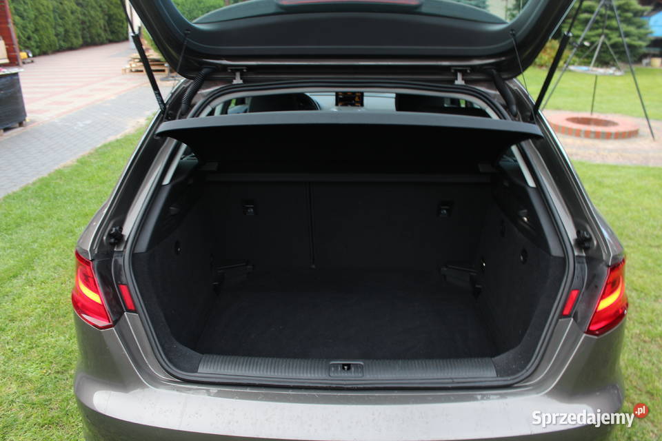 Audi A 3 poj 16 TDI model 2014 2013 książka 1600cm3