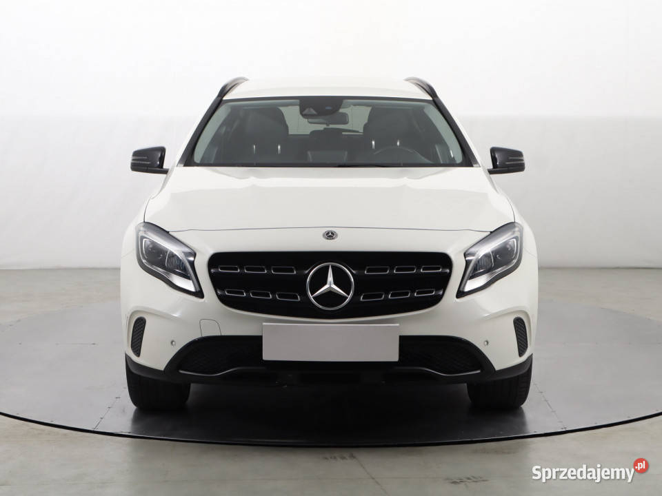 Mercedes GLA GLA 200 isofix