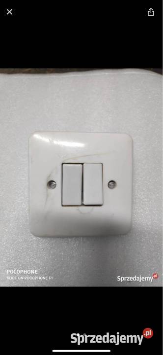 Wyłącznik podwójny firmy Elma 6A 250V typ ART Gliwice