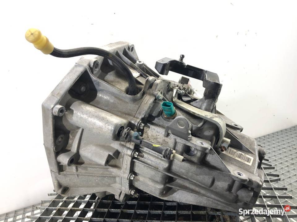 SKRZYNIA BIEGÓW DACIA DUSTER TL8B014 15 116