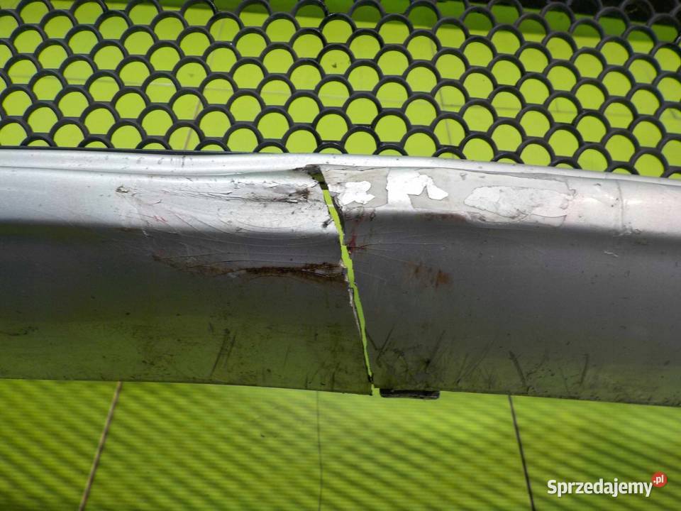 MERCEDES C W204 07r zderzak przod Suków