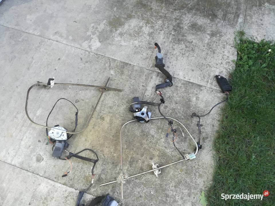 renault 19 czesci Nisko sprzedam