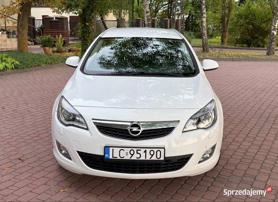 Opel Astra J 16 Turbo 180 2011r OPCLine Super Chełm sprzedam
