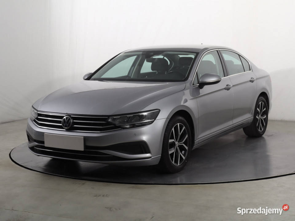 VW Passat 20 TSI Rok produkcji 2020 Passat Katowice