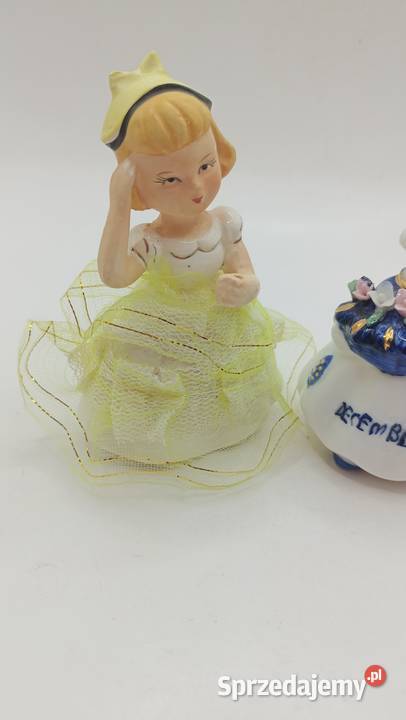 Dwie figurki dziewczynek miesiące Zamość sprzedam