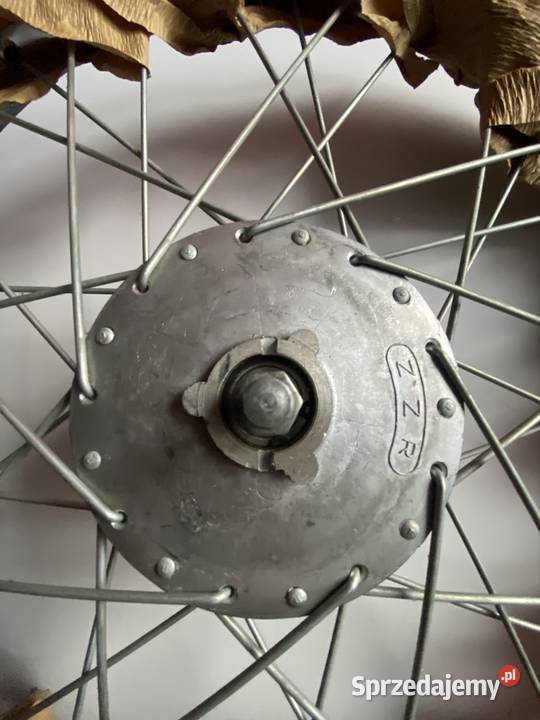 Koło nowe 19 komar ogar PRL epoka Tuchola