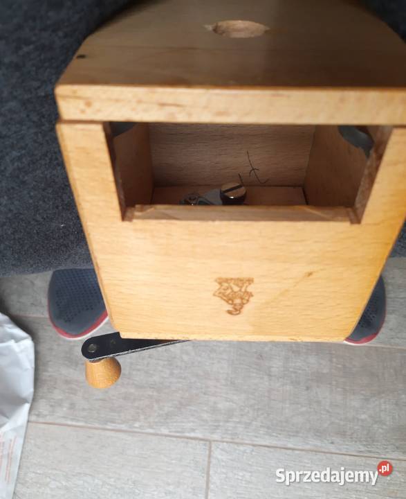 Drewniany młynek Bielsko z lat 70 XX w Warszawa