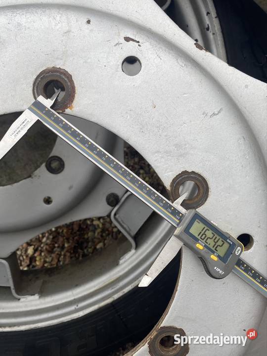 Komplet kół Taurus 112R48 23095R36 wielkopolskie Kłodawa