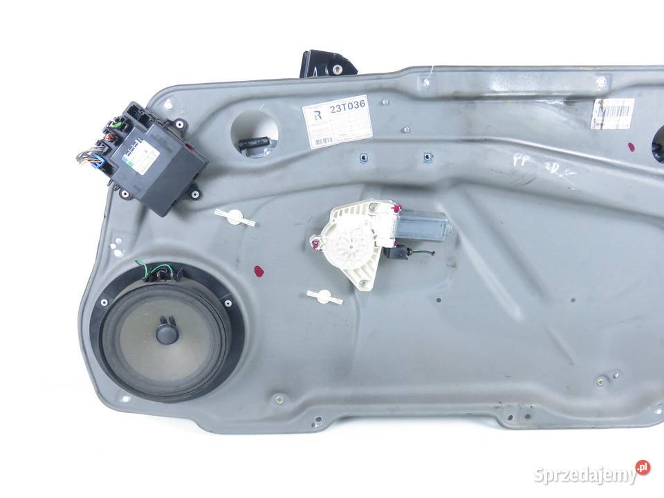 PODNOŚNIK SZYBY PRAWY 3D MERCEDESBENZ A W169 osobowe