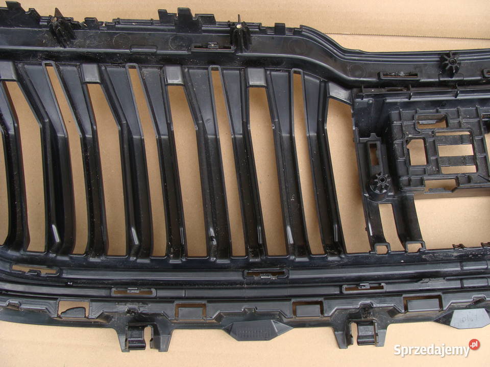 GRILL ATRAPA SKODA KODIAQ 565853653G Karoseria Goleniów