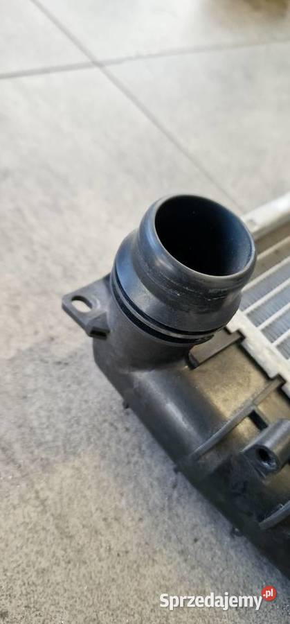 CHŁODNICA WODY BMW E46 COMPACT NISSENS 60784A osobowe Kończyce Małe sprzedam