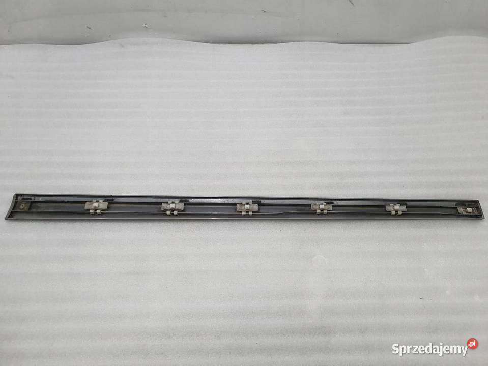 LISTWA DRZWI LEWY PRZÓD MERCEDES W203 2036904962