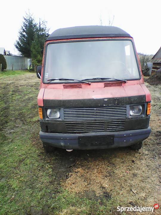 Mercedes 208 d Kaczka Mercedes Benz Wysoki Długi Tylicz