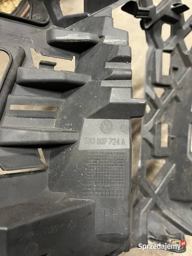 Golf VII Gti ślizg zderzaka prawy 5G0807724A Oświęcim